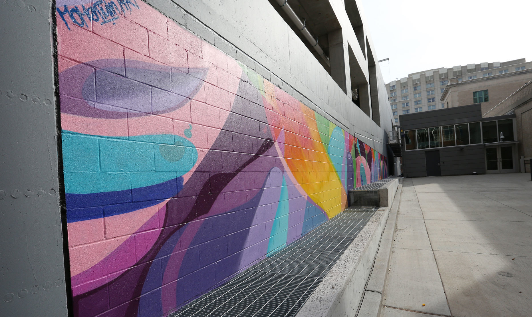 Momentum Art Tech mural from Doty Street